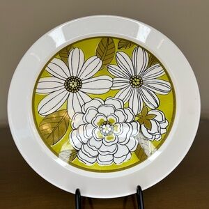 1970s Premiere Deluxe Almier Dinner Plate MCM Avocado Green White Flowers 10-1/2